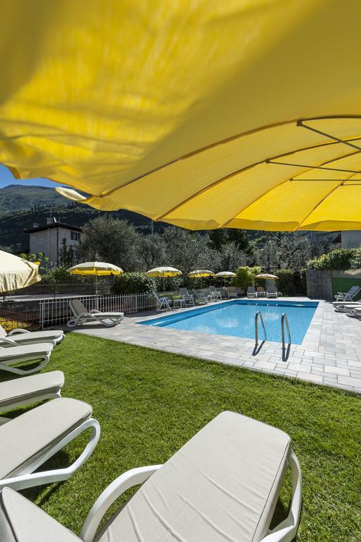 Hotel Garni Ischia Мальчезіне Екстер'єр фото